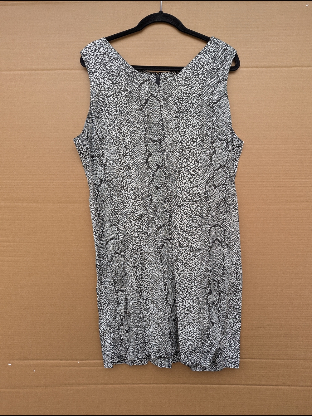 Vintage Sleeveless Snake Print Shift Dress Black White 18 Made In USA Minimalist